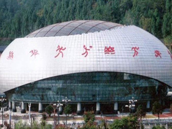 开原体育中心球形网架加工安装